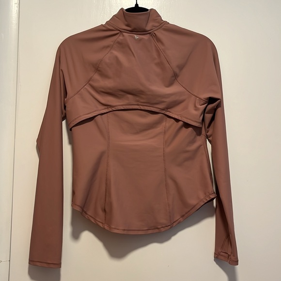 Old Navy Powersoft Activewear Outer Layer - Picture 3 of 4